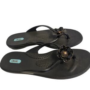 Women's Black Okal Thong flip flop sandals Size L Rubber USA Mede Top Flowers